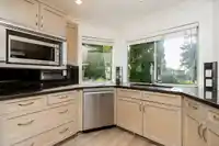 5464 185 STREET - thumbnail 13