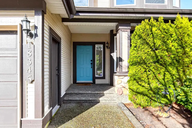 18345 66 AVENUE - photo 3 of 25