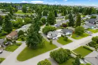 11063 135A STREET - thumbnail 2
