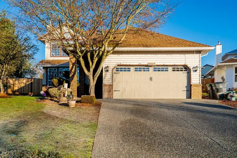 7847 161A STREET - photo 1 of 37