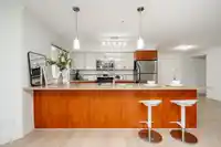 215 14960 102A AVENUE - thumbnail 5