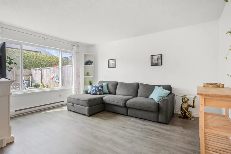 291 27411 28TH AVENUE - photo 3 of 25