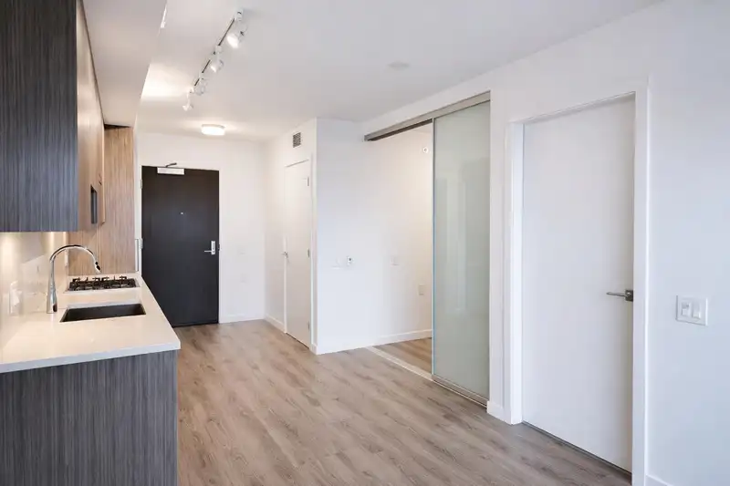 3503 13350 CENTRAL AVENUE - photo 1 of 11
