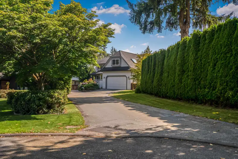 7446 149A STREET - photo 2 of 40