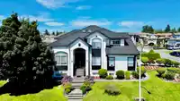 8253 151A STREET - thumbnail 4