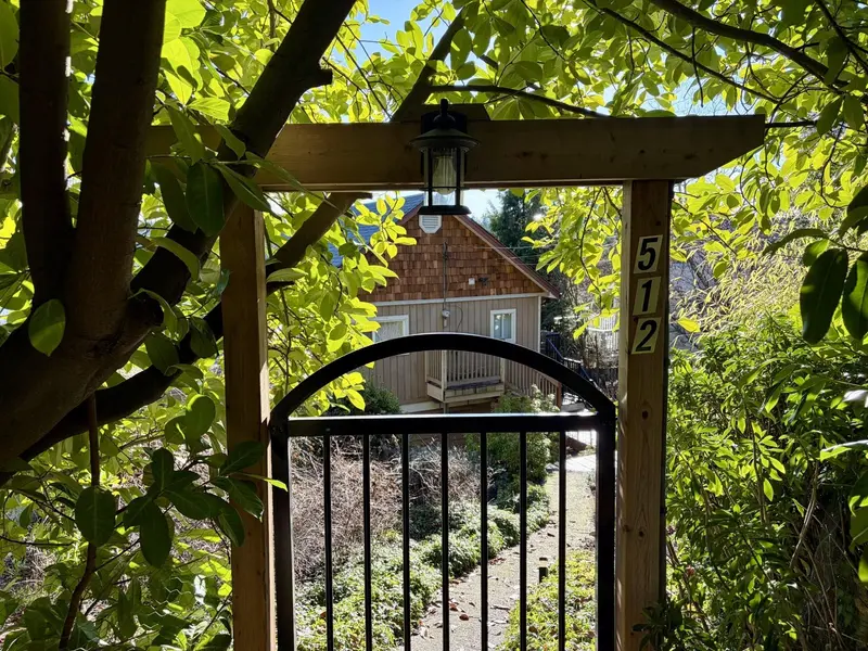 512 S FLETCHER ROAD - photo 1 of 25