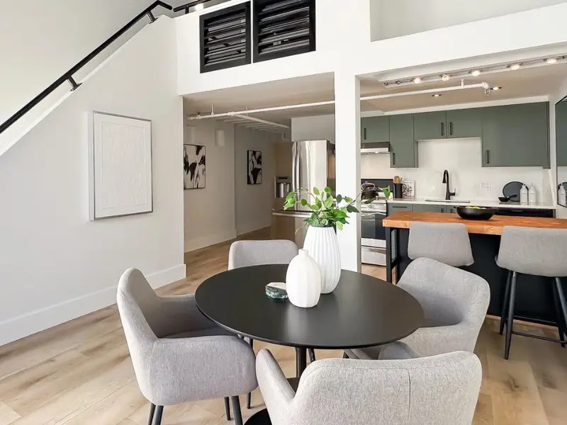 315 336 E 1ST AVENUE - photo 1 of 21