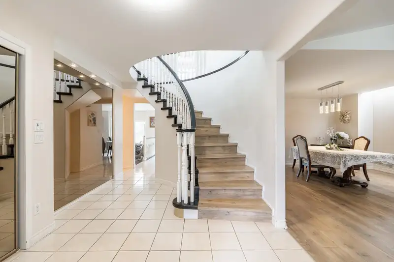 16752 BEECHWOOD COURT - photo 4 of 30