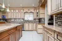 7532 144A STREET - thumbnail 15