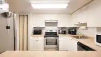103 7095 133B STREET - thumbnail 3