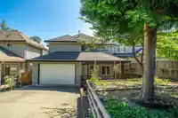 9765 160A STREET - thumbnail 2