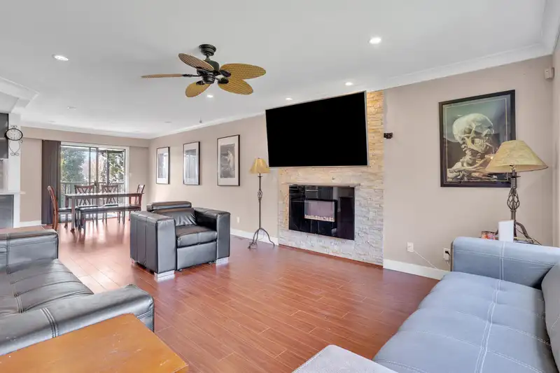 10895 143 STREET - photo 4 of 25