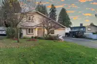 8214 152A STREET - thumbnail 3