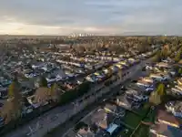 8214 152A STREET - thumbnail 34