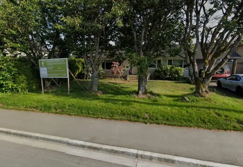 14670 60 AVENUE - photo 1 of 4
