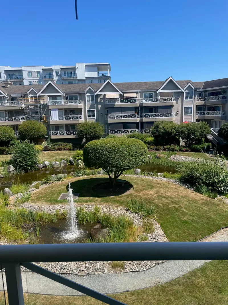 203 5556 201A STREET - photo 2 of 11