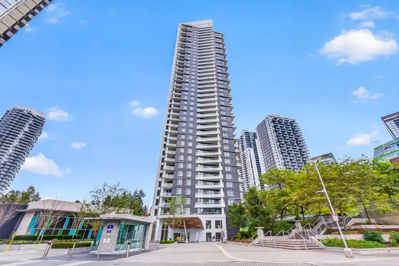 505 9887 WHALLEY BOULEVARD - photo 1 of 25