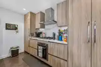 505 9887 WHALLEY BOULEVARD - thumbnail 18