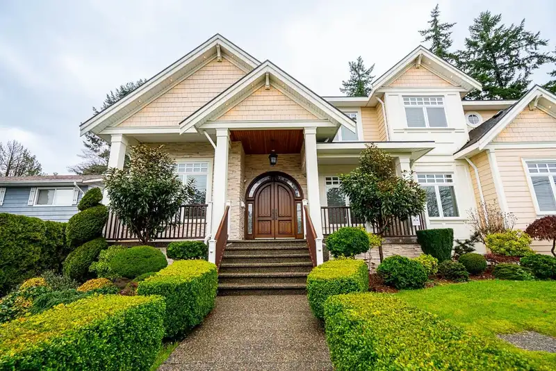 13530 60 AVENUE - photo 1 of 40