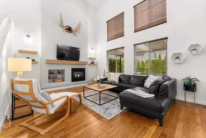 14918 59 AVENUE - photo 1 of 40