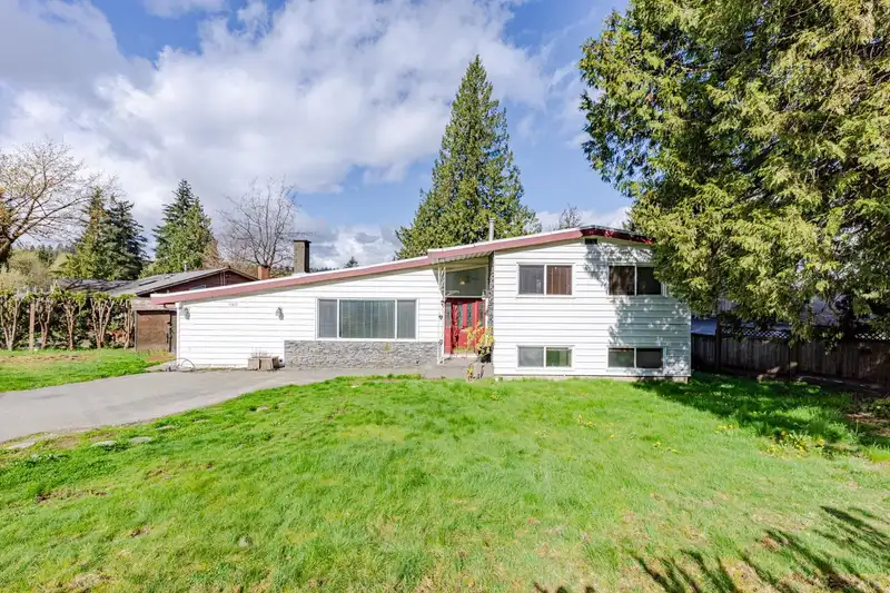 11411 LOUGHREN DRIVE - photo 1 of 40