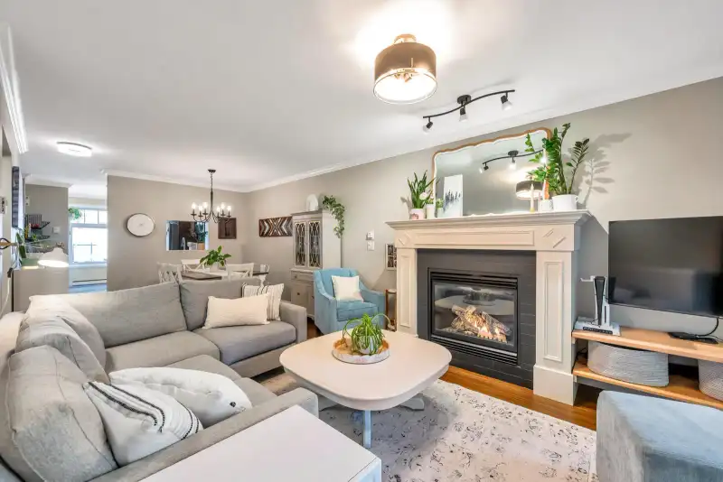 13 6238 192 STREET - photo 1 of 25