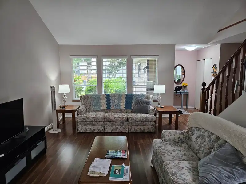 9667 155 STREET - photo 3 of 15