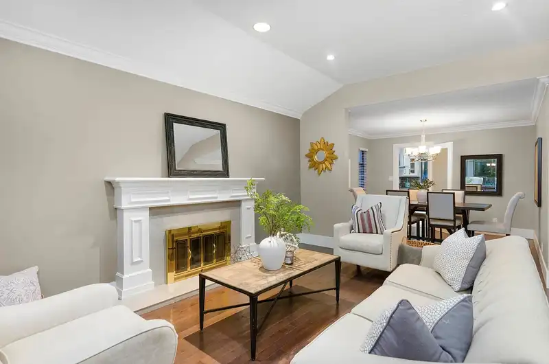 16218 SOUTHGLEN PLACE - photo 2 of 20