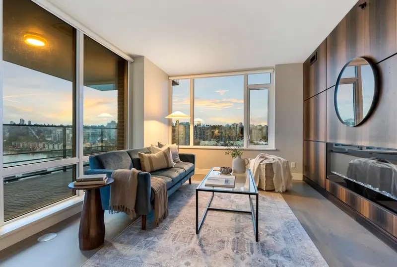 1204 210 SALTER STREET - photo 1 of 25