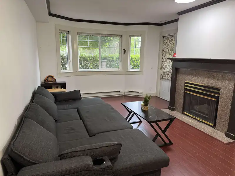 106 9865 140 STREET - photo 2 of 12