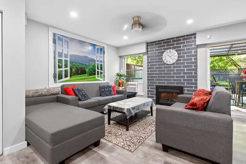 172 7452 138 STREET - photo 4 of 40