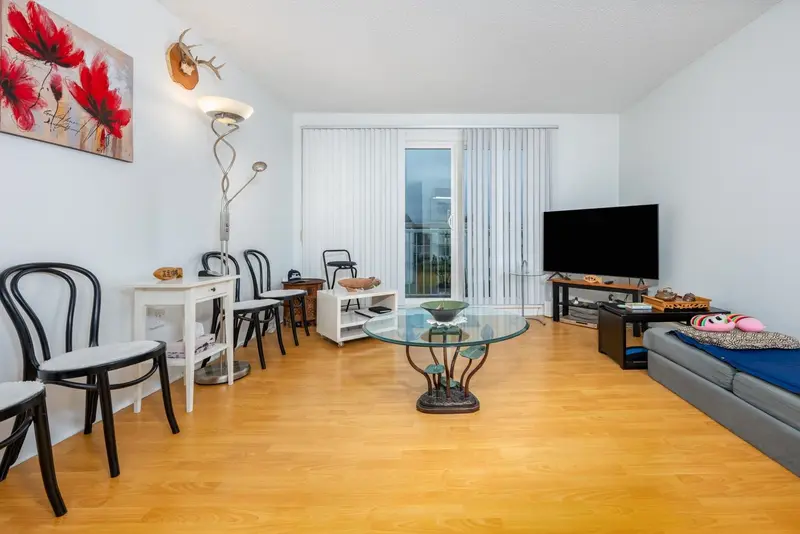 310 7240 LINDSAY ROAD - photo 4 of 16