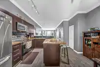 85 6575 192 STREET - thumbnail 10