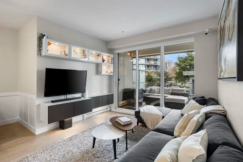 221 1768 GILMORE AVENUE - photo 3 of 25