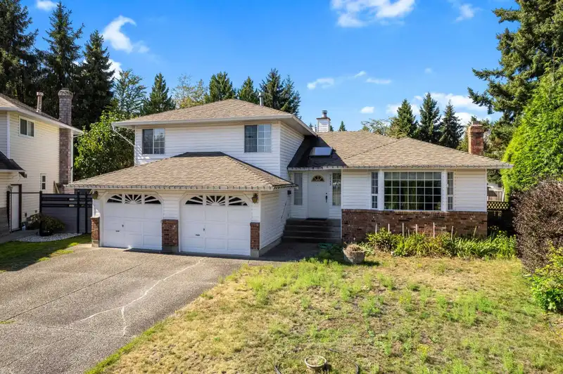 9649 149 STREET - photo 1 of 40