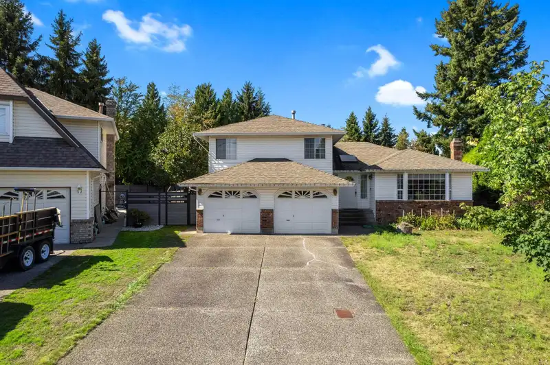 9649 149 STREET - photo 2 of 40