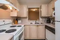 210 5955 177B STREET STREET - thumbnail 18