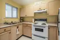 210 5955 177B STREET STREET - thumbnail 32