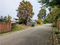 18256 64 AVENUE - thumbnail 2
