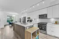 134 9718 161A STREET - thumbnail 4
