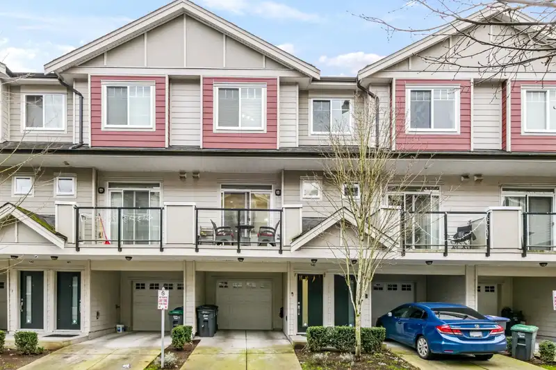 140 13898 64 AVENUE - photo 1 of 26