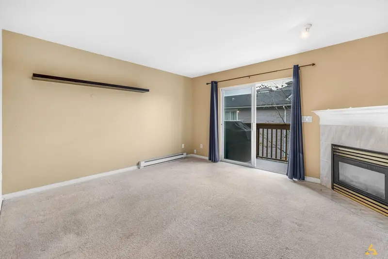 112 19700 56 AVENUE - photo 4 of 17