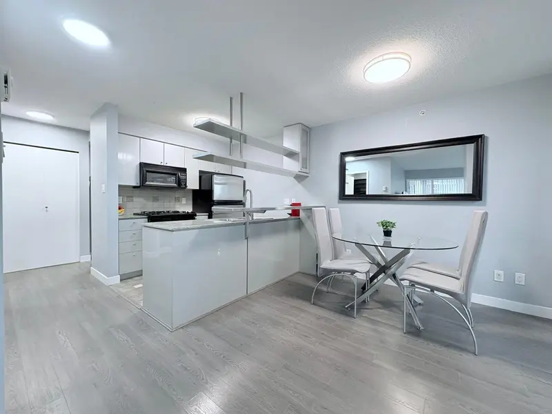 2706 1438 RICHARDS STREET - photo 3 of 25