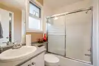 7658 147A STREET - thumbnail 32