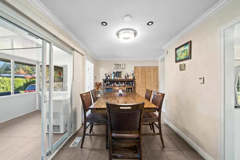 14995 108 AVENUE - photo 4 of 25