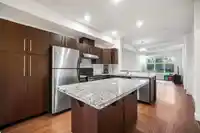 29 18199 70 AVENUE - thumbnail 2