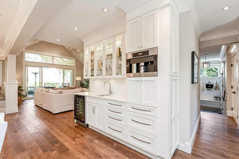 12579 26 AVENUE - photo 3 of 25