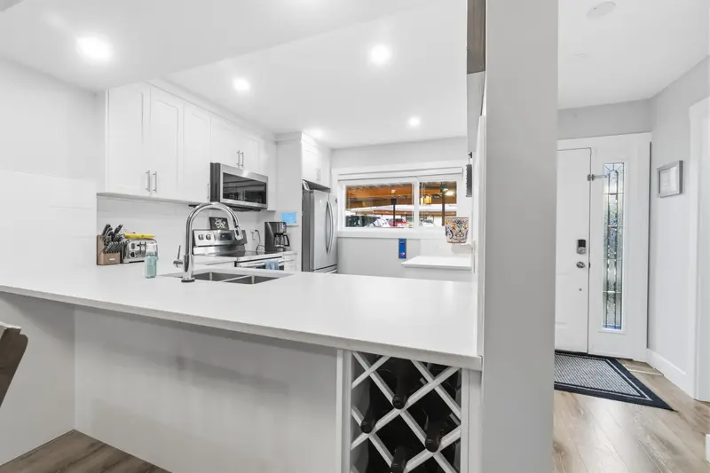 9016 ALTAIR PLACE - photo 3 of 25