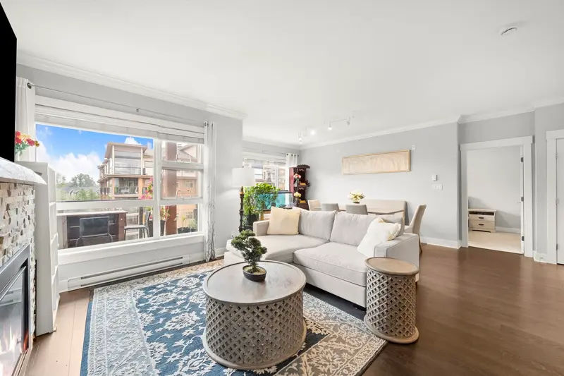 419 20728 WILLOUGHBY TOWN CENTRE DRIVE - photo 1 of 25