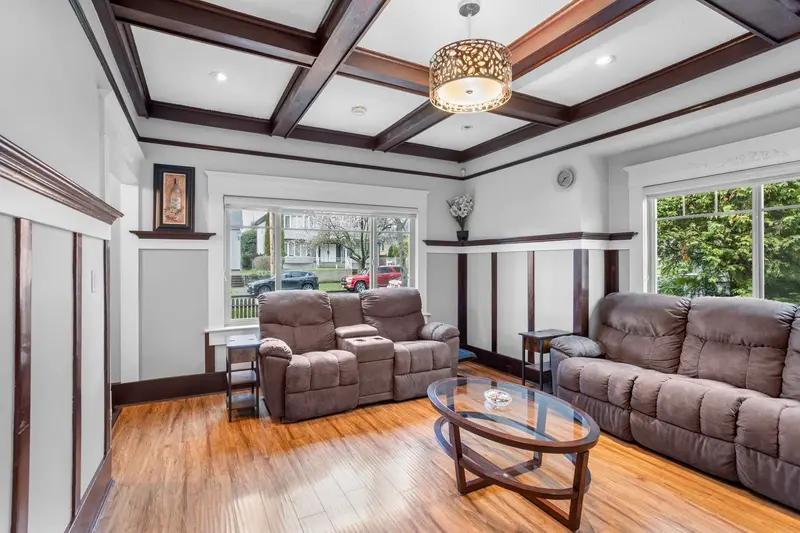 1408 EDINBURGH STREET - photo 4 of 25